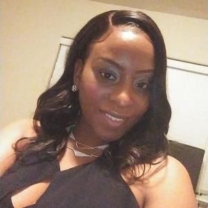 Meet your Posher, Monika